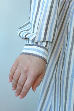 Сорочка укорочена з накладними кишенями, смужка молочно-блакитна